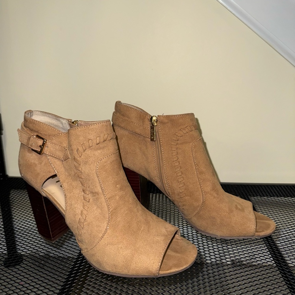 Unisa Tan Ankle Booties with Chunky Heel